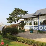 Le Bellevue, Demeures & Chateaux Villerville