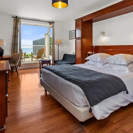 Hotel Le Bellevue, Demeures & Chateaux 3*