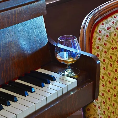 Hotel Le Bellevue, Demeures & Chateaux 3*