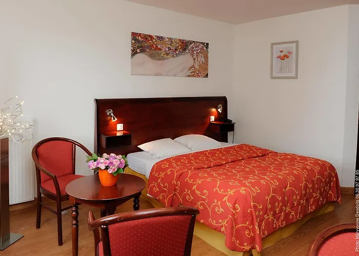 Hotel Le Bellevue, Demeures & Chateaux