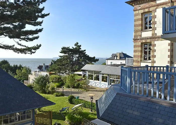 Hotel Le Bellevue, Demeures & Chateaux 3*