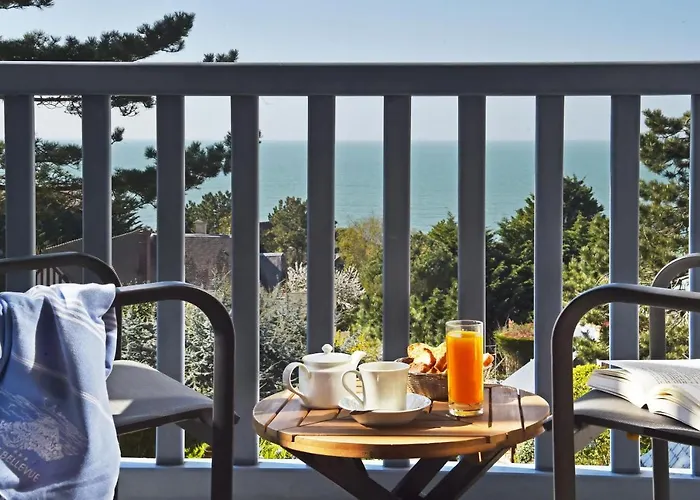 Hotel Le Bellevue, Demeures & Chateaux 3*